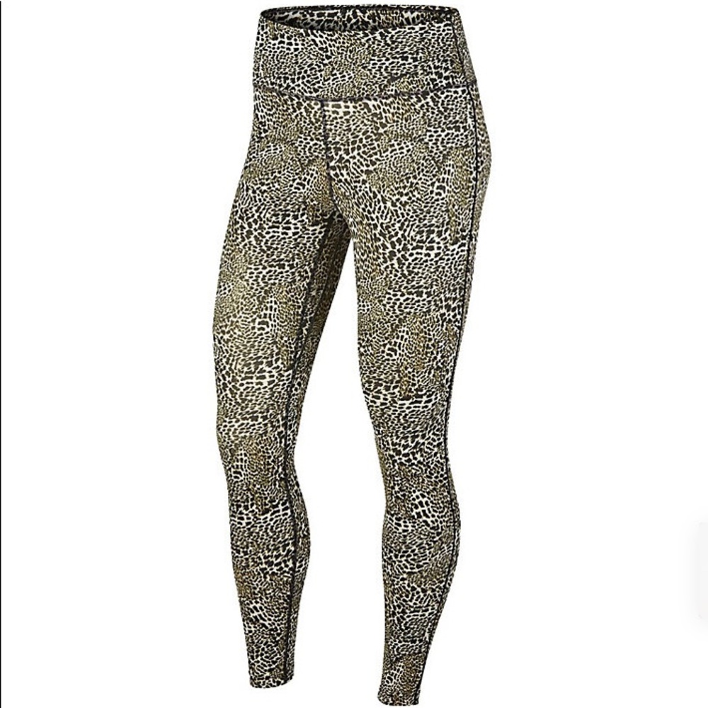 NWT Women’s Size XS Nike One Leopard Print 7/8 Leggings Athletic Training CK3072